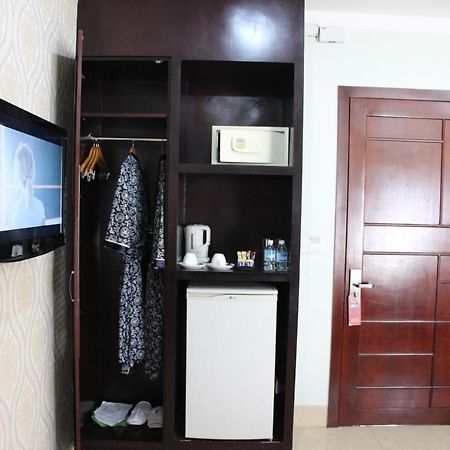 Sen Han Hotel Phnom Penh Bagian luar foto