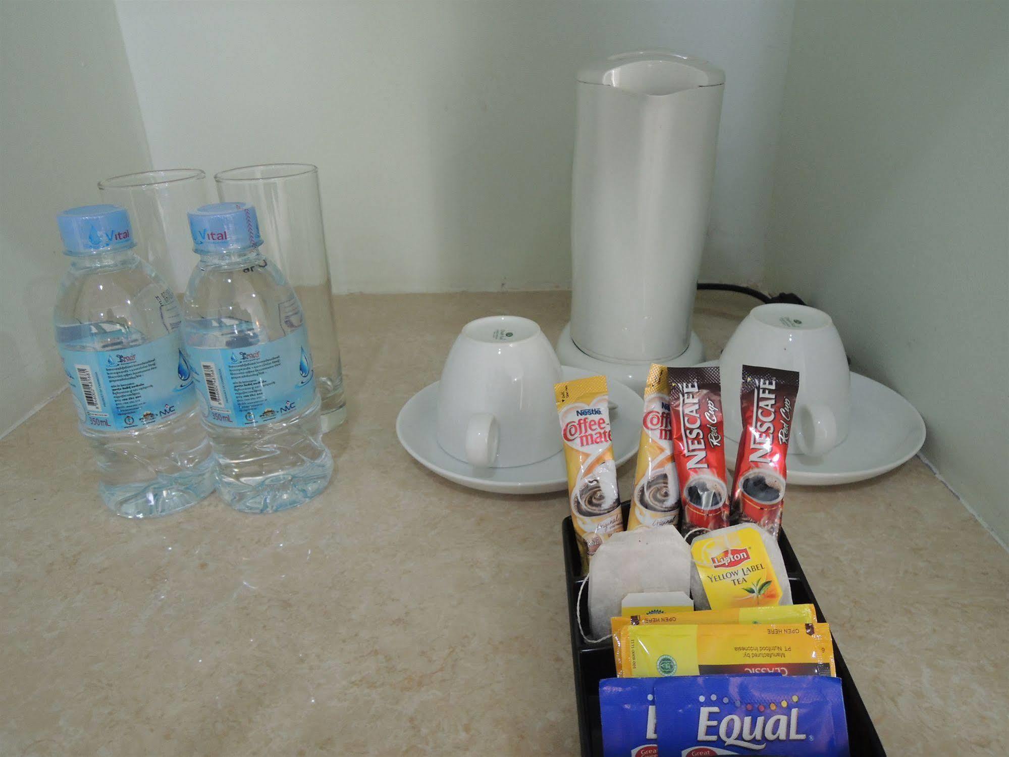 Sen Han Hotel Phnom Penh Bagian luar foto