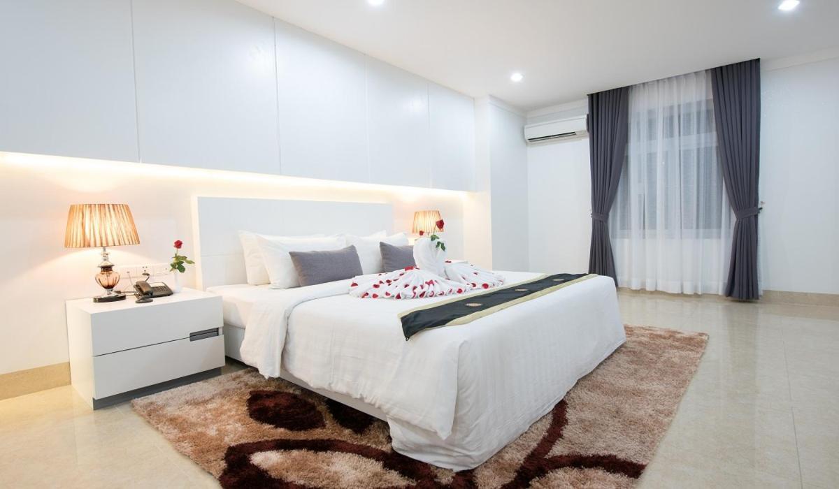Sen Han Hotel Phnom Penh Bagian luar foto