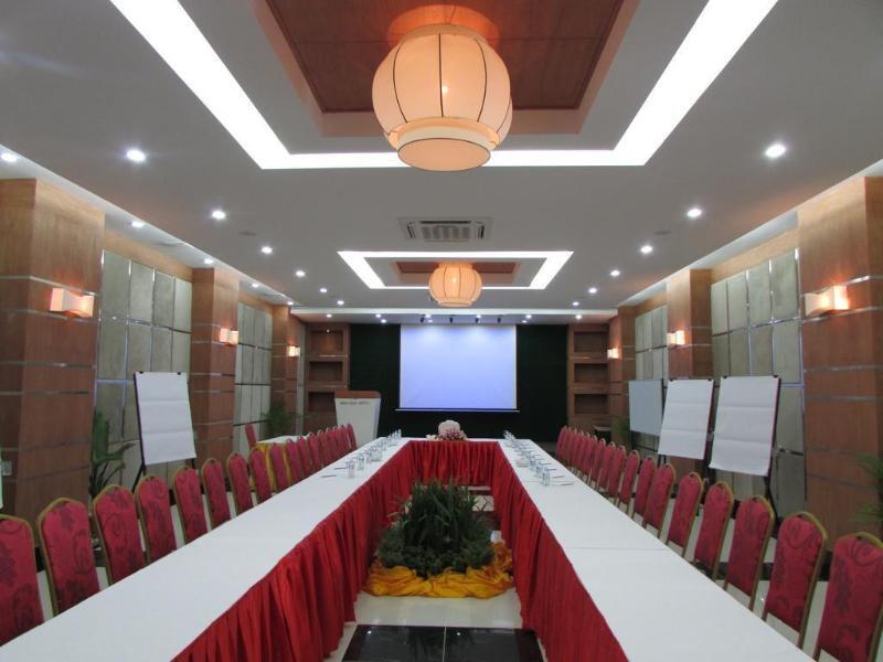 Sen Han Hotel Phnom Penh Bagian luar foto